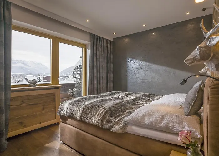 豪斯中央酒店 招待所 Kössen