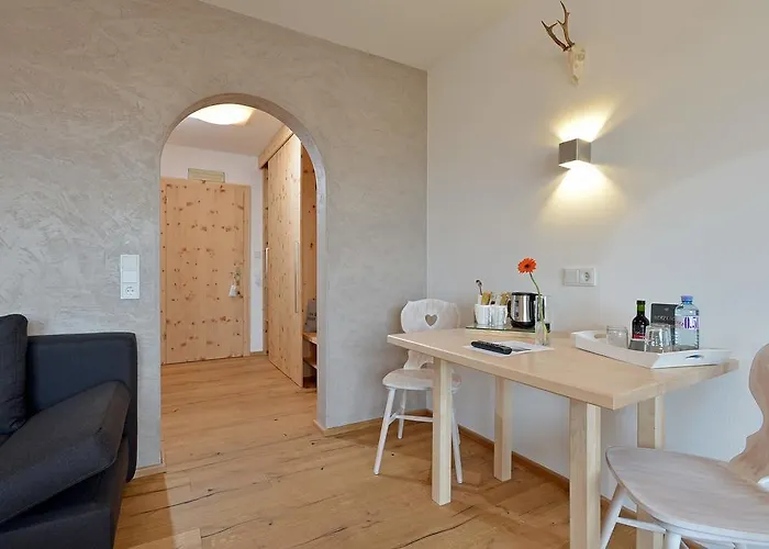 招待所 豪斯中央酒店 Kössen