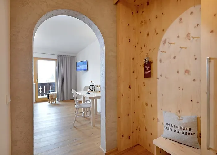 豪斯中央酒店 招待所 Kössen